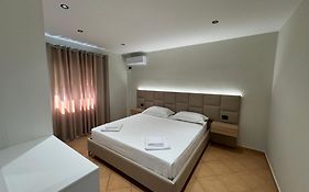 Garden Villa Apartments
