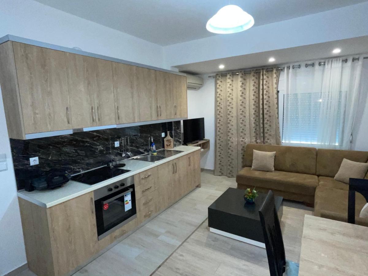 Garden Villa Apartments Sarandë Esterno foto