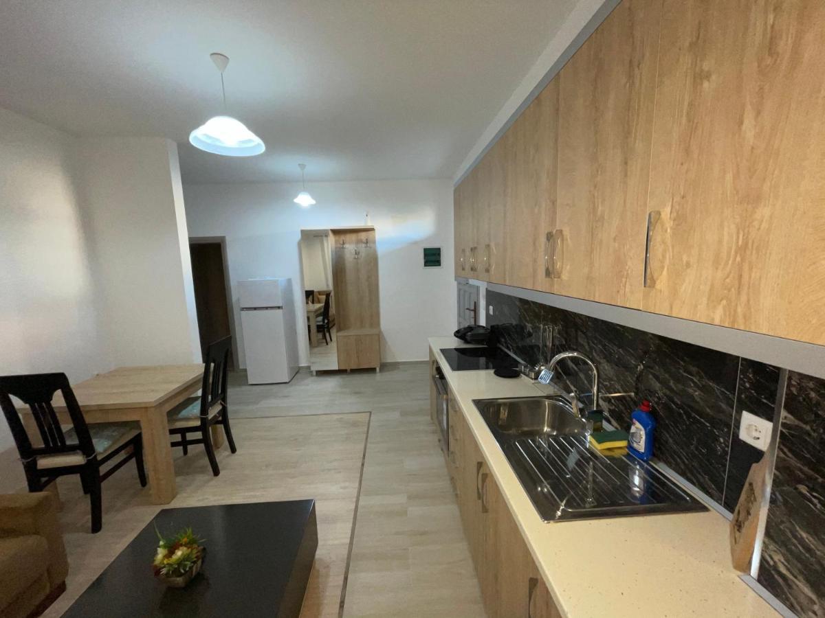 Garden Villa Apartments Sarandë Esterno foto