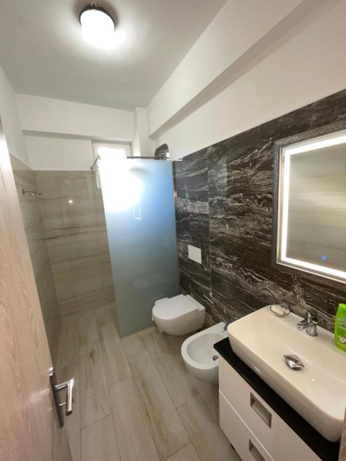 Garden Villa Apartments Sarandë Esterno foto