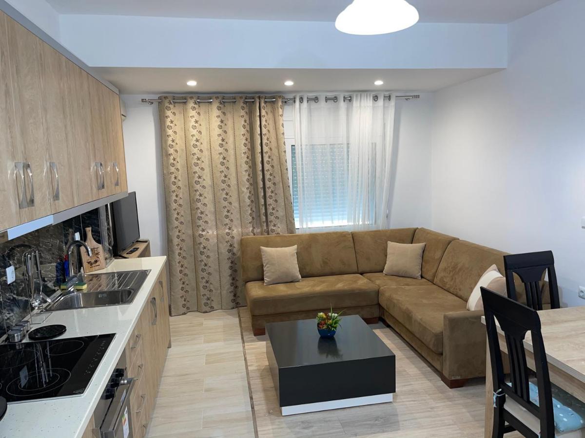 Garden Villa Apartments Sarandë Esterno foto