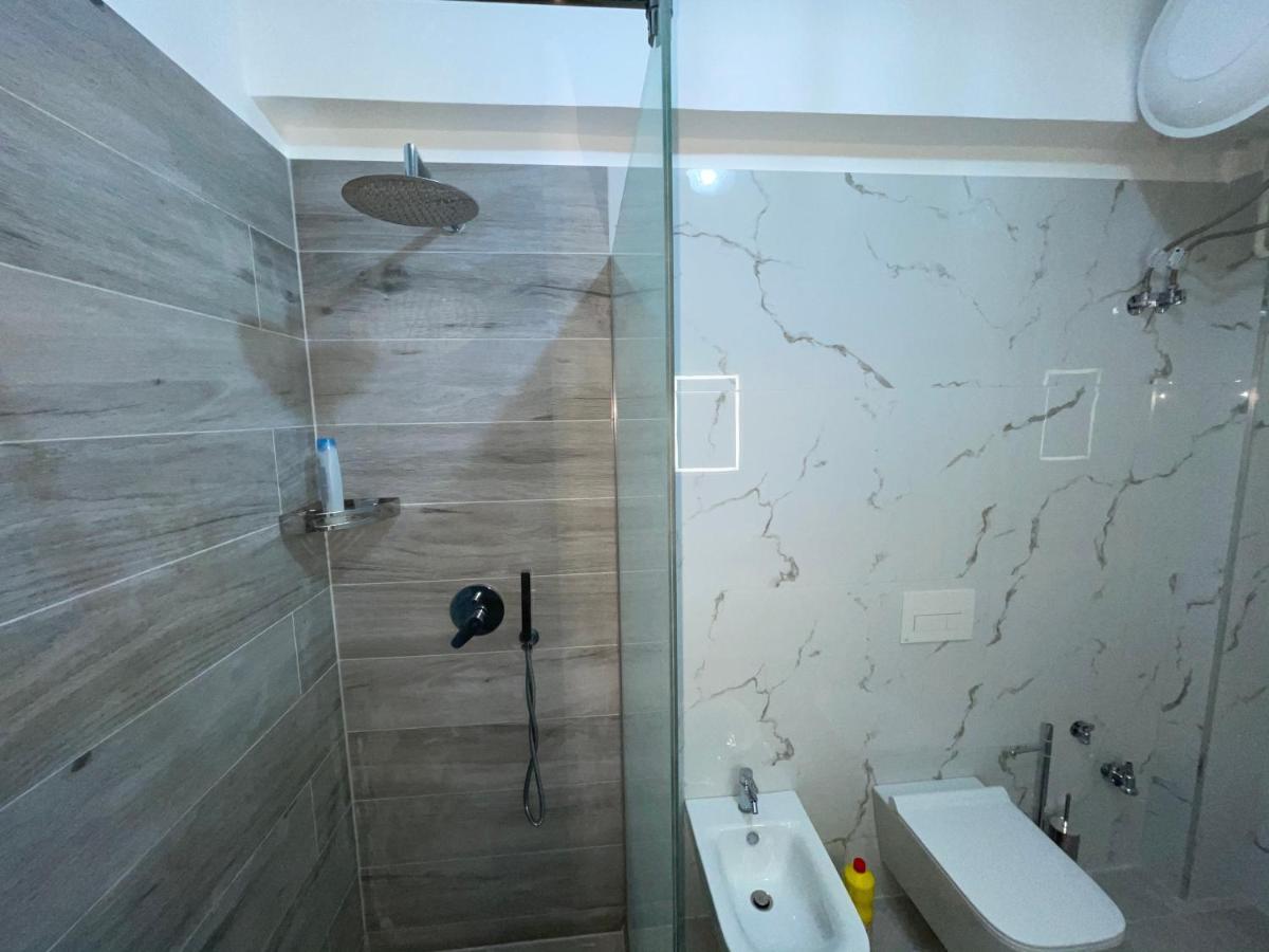 Garden Villa Apartments Sarandë Esterno foto