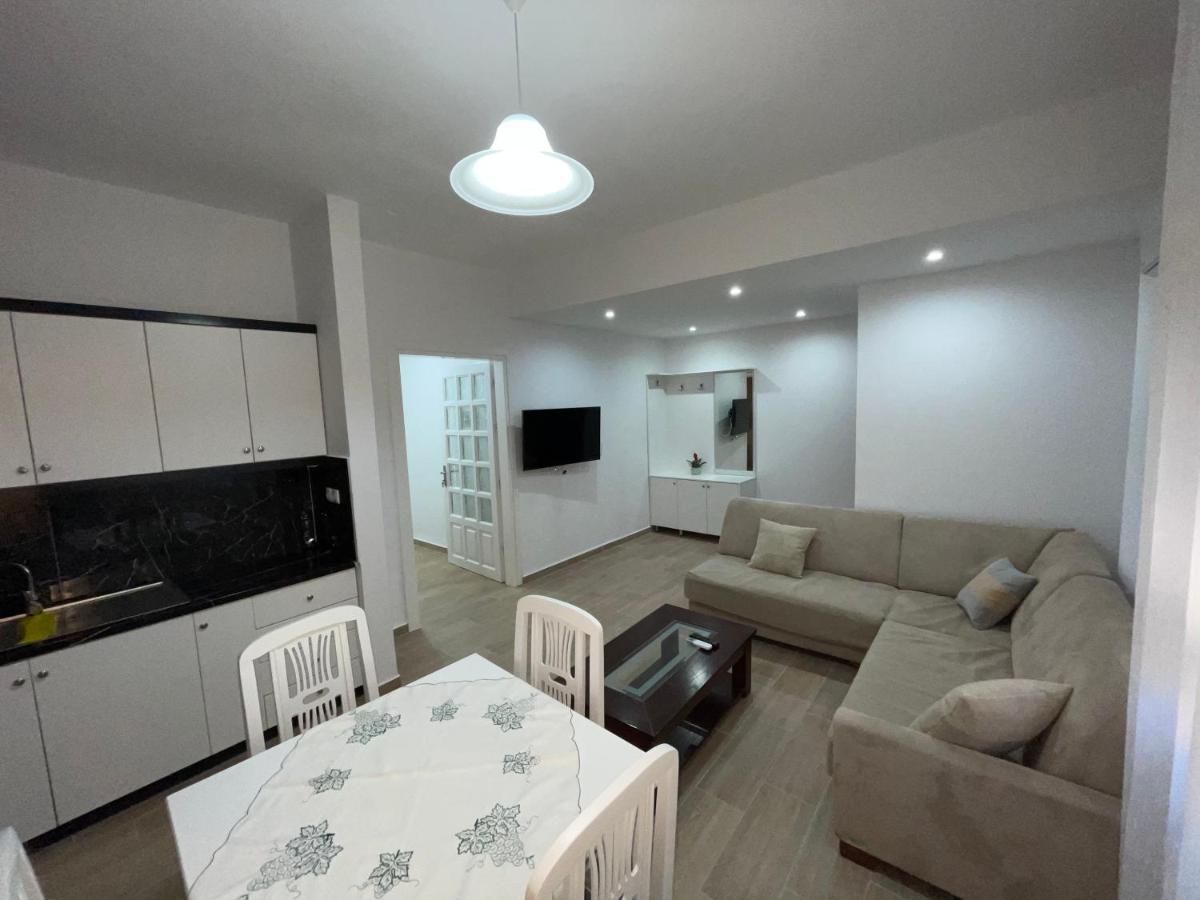 Garden Villa Apartments Sarandë Esterno foto