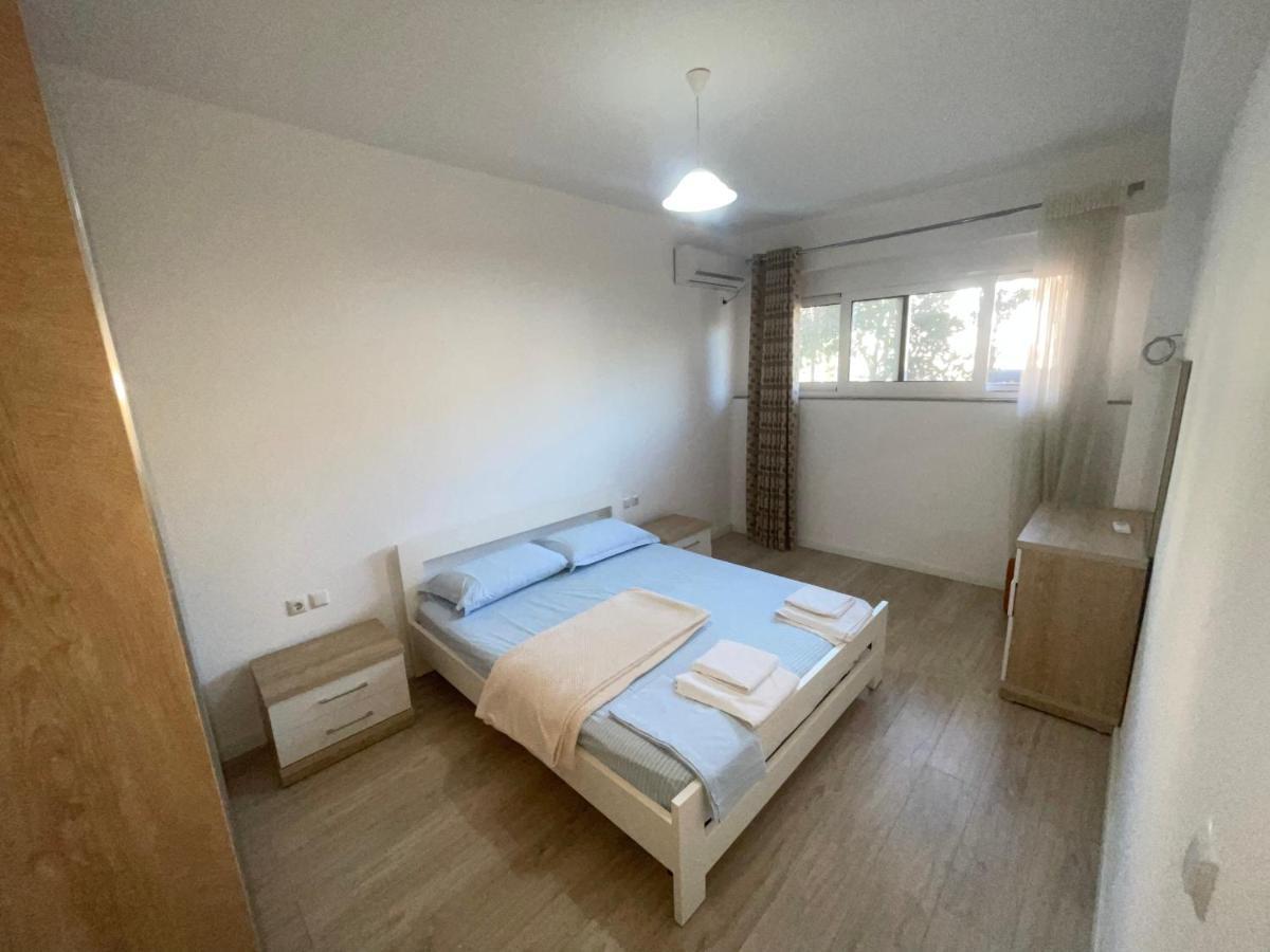 Garden Villa Apartments Sarandë Esterno foto