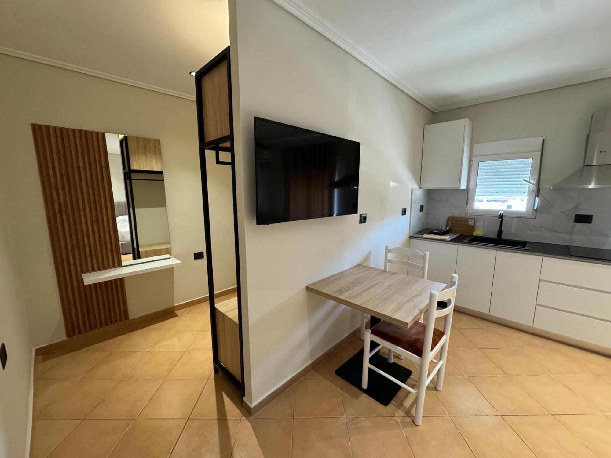 Garden Villa Apartments Sarandë Esterno foto