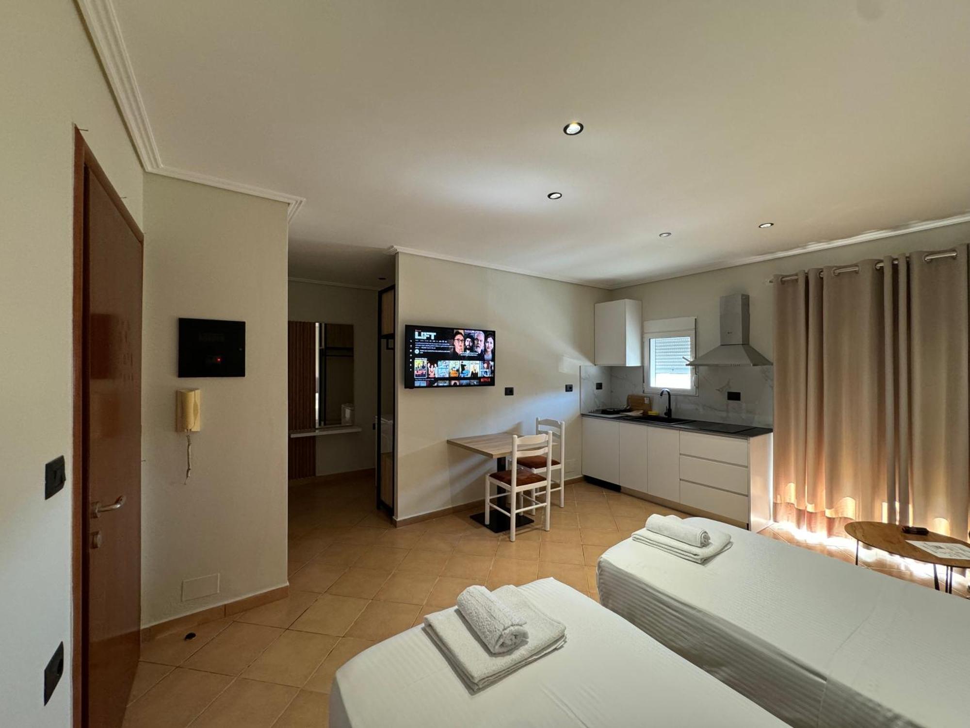 Garden Villa Apartments Sarandë Esterno foto