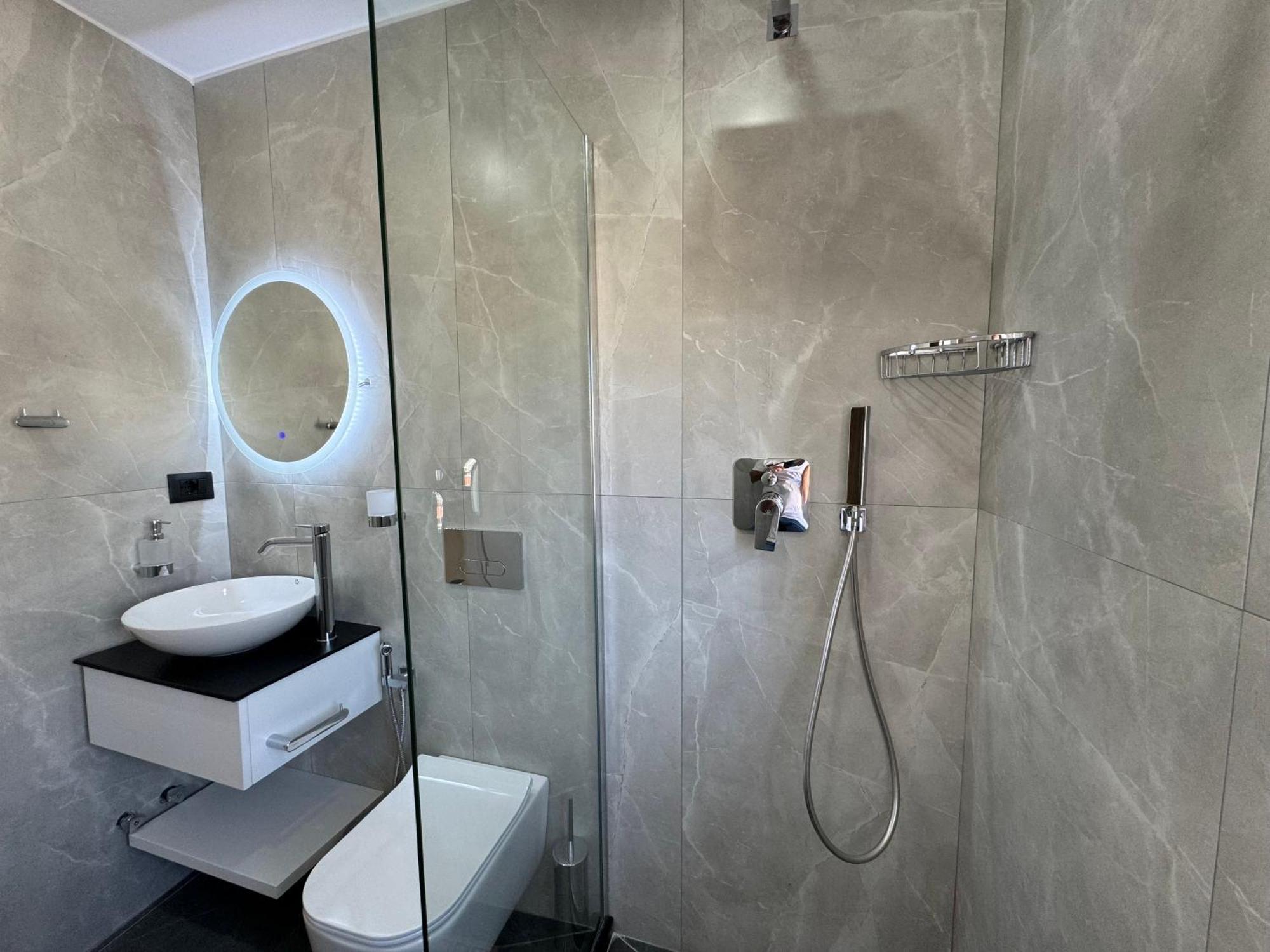 Garden Villa Apartments Sarandë Esterno foto